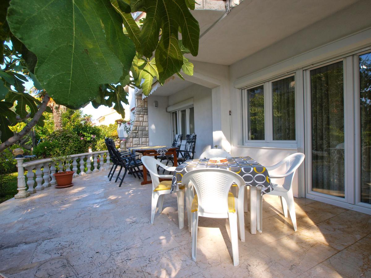 Apartments Nadia 1493 Medulin Exterior foto