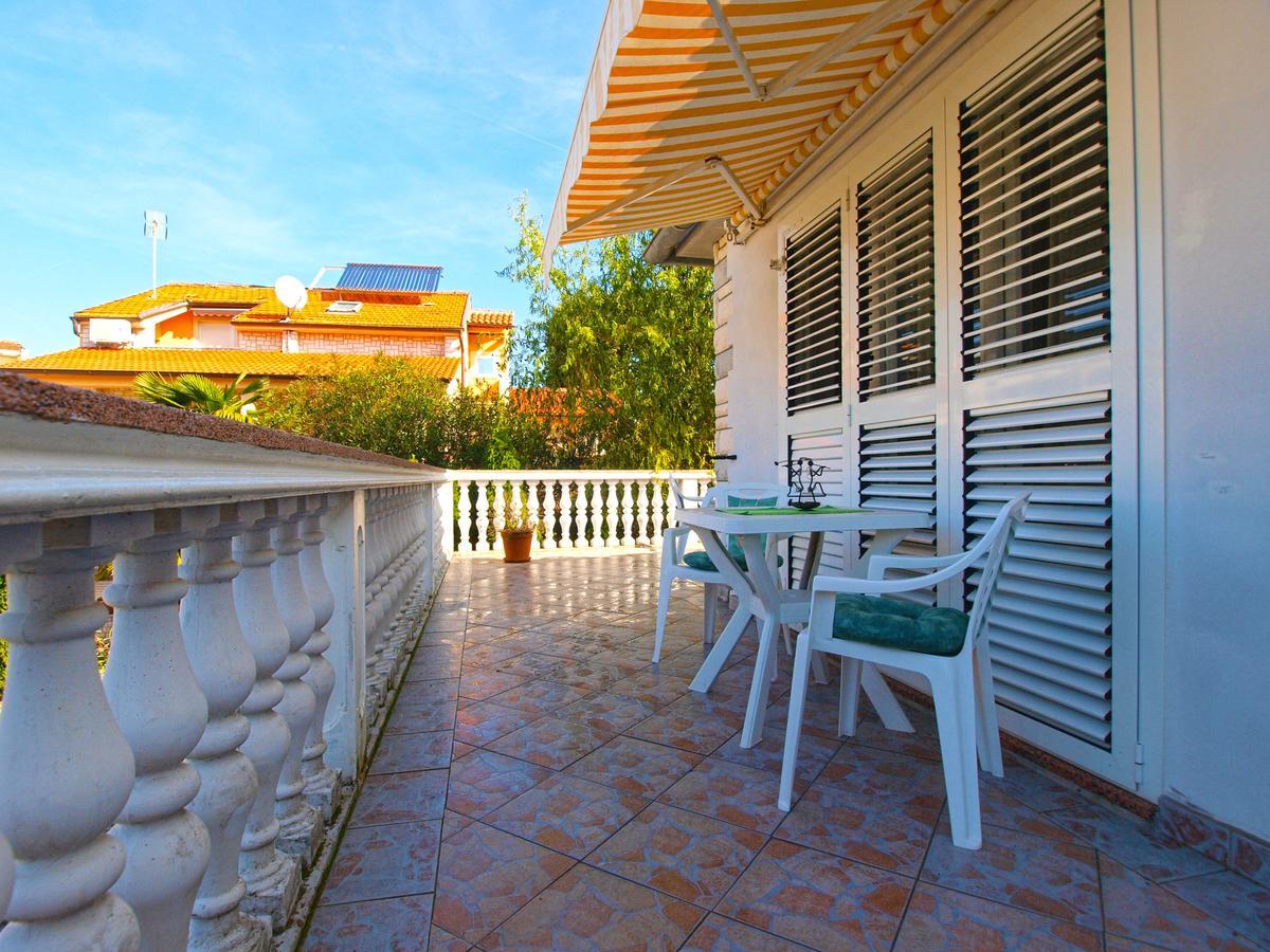 Apartments Nadia 1493 Medulin Exterior foto